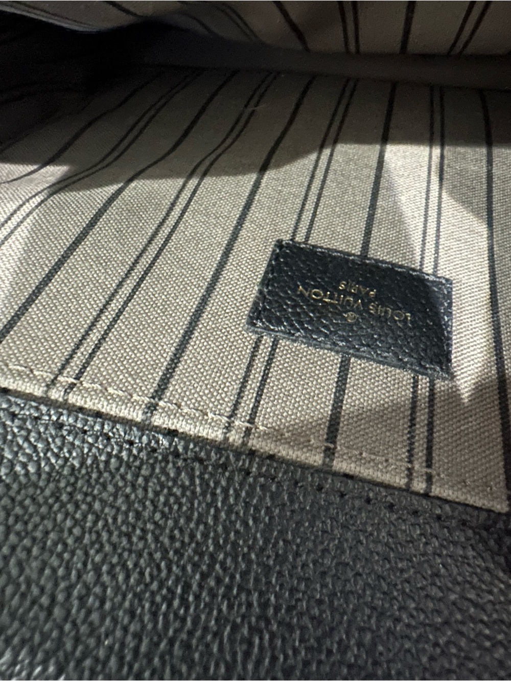 Louis Vuitton Black Monogram Empreinte Pochette Shoulder Crossbody - Picture 10 of 15